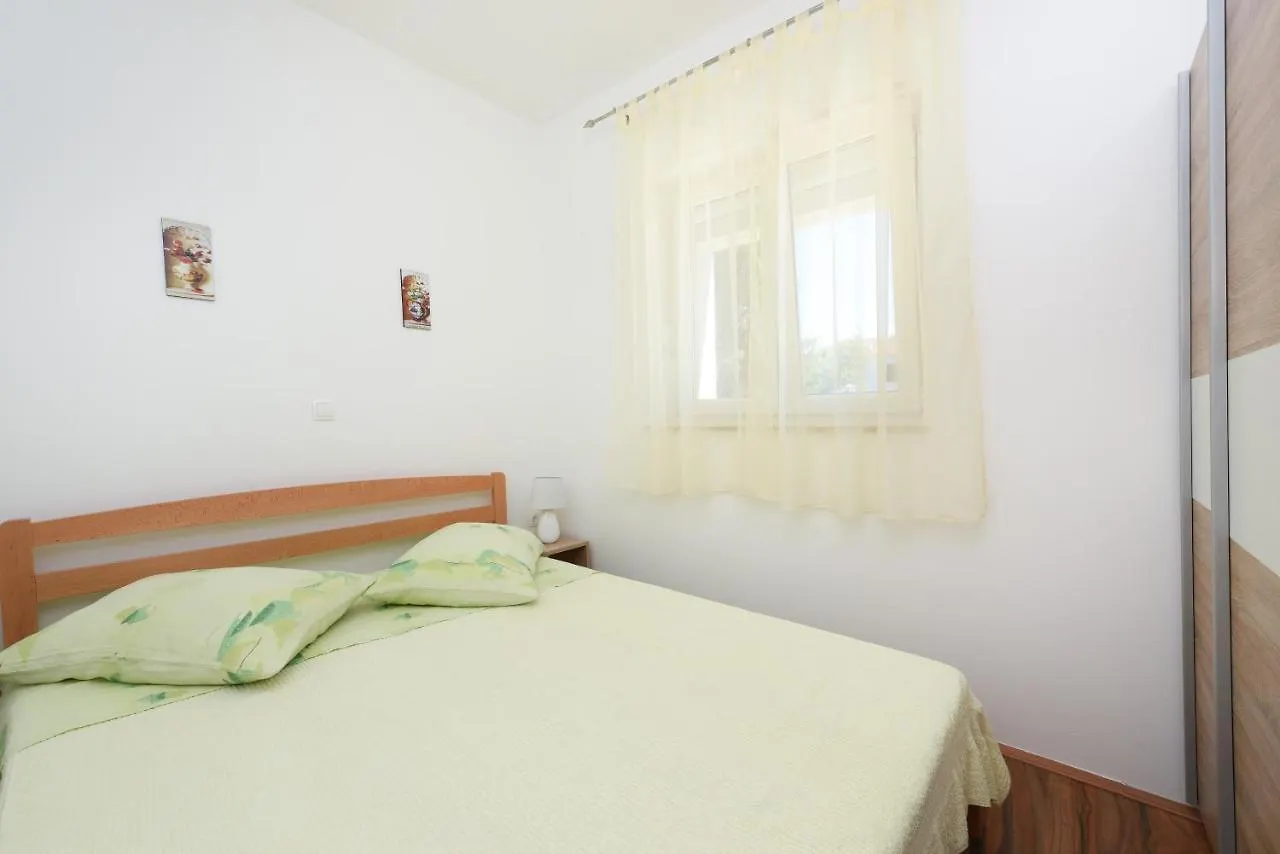 Apartments Sime Petrcane