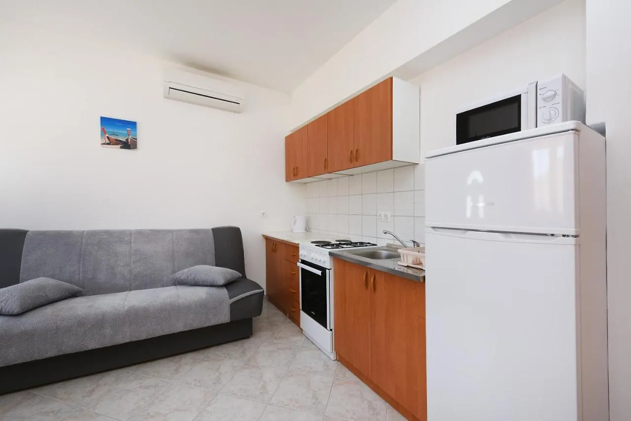 Apartments Sime Petrcane 0*,  Kroatien